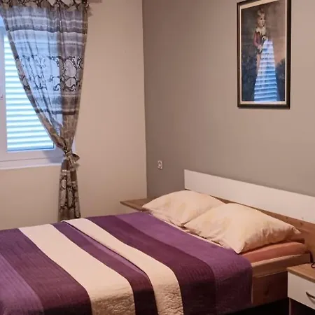 With Parking Space Kali, Ugljan - 11020