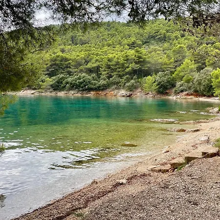 With Parking Space Kali, Ugljan - 11020 *
