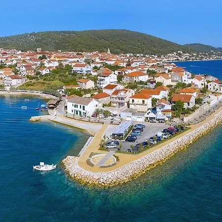 아파트 With Parking Space Kali, Ugljan - 11020