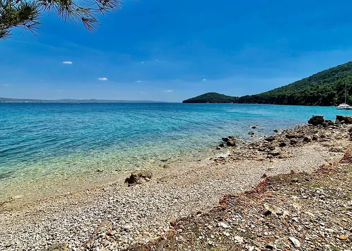 With Parking Space Kali, Ugljan - 11020 칼리